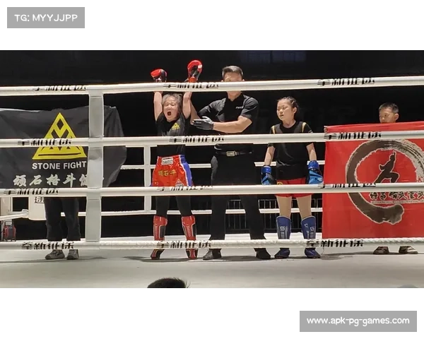 阿克苏站8强诞生 WKG青少年格斗半决赛抖音直播观看破百万